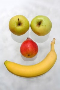 974785-obst-face